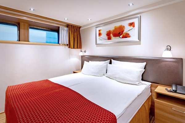 Inside view of the cabins in category S and A on the A-ROSA ALEA.