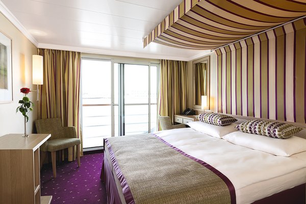 Inside view of the cabins in category C and D on the A-ROSA SILVA with french balcony.